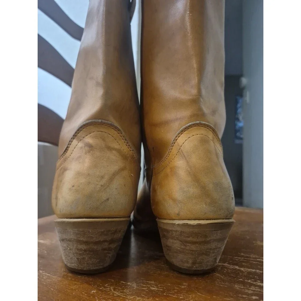 Vintage Laredo Men's Cowboy Boots  Size 10D Western Almond Nose USA 5609 Tan